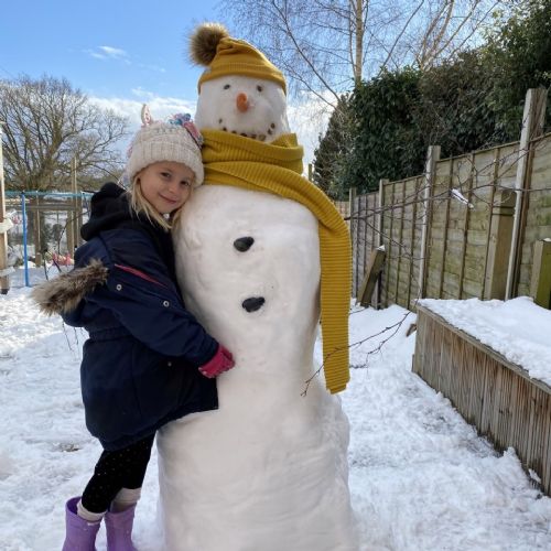 Snowmancuddles
